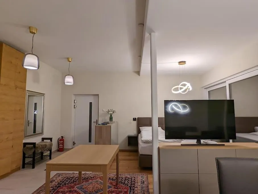 Luxurious & Lovely Vacation Home Prufingberg 0*,